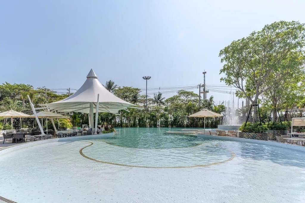 Sea View 5 Star Facilities Luxury Stay At Pattaya 乔木提恩海滩 外观 照片