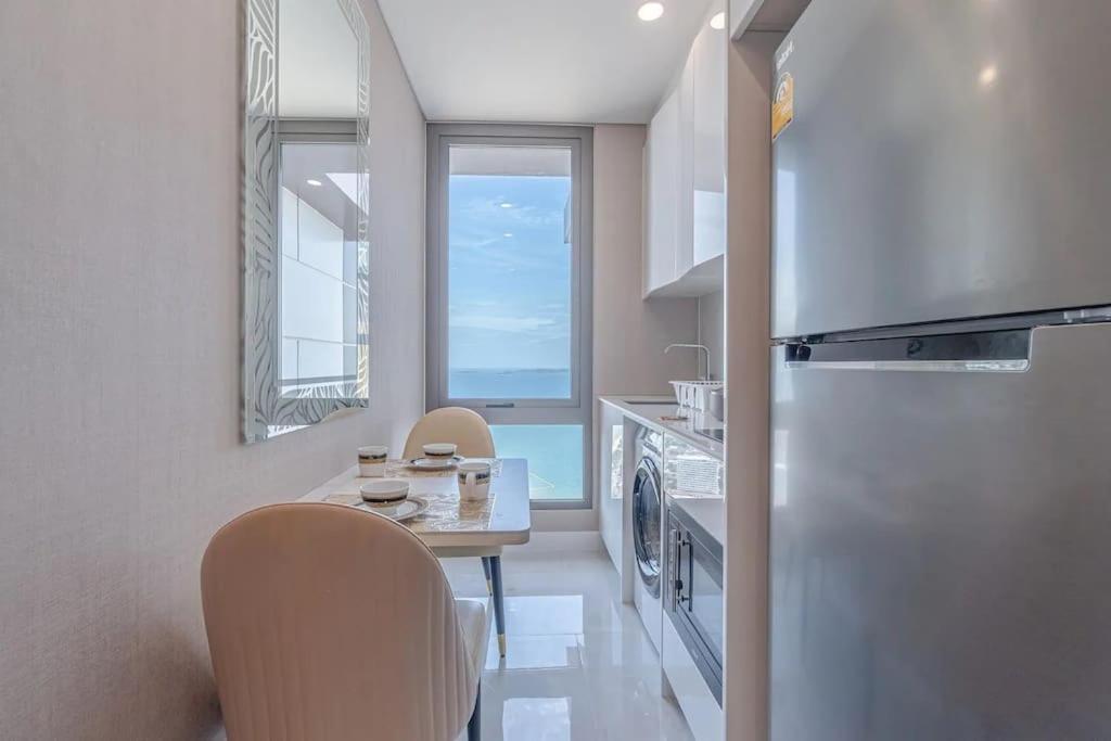 Sea View 5 Star Facilities Luxury Stay At Pattaya 乔木提恩海滩 外观 照片