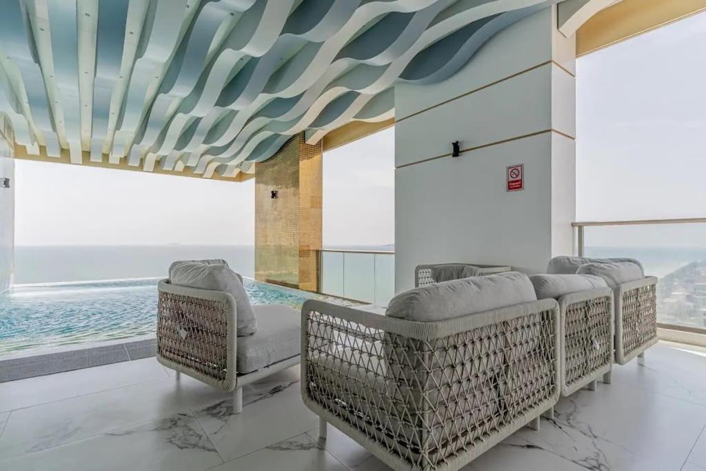 Sea View 5 Star Facilities Luxury Stay At Pattaya 乔木提恩海滩 外观 照片